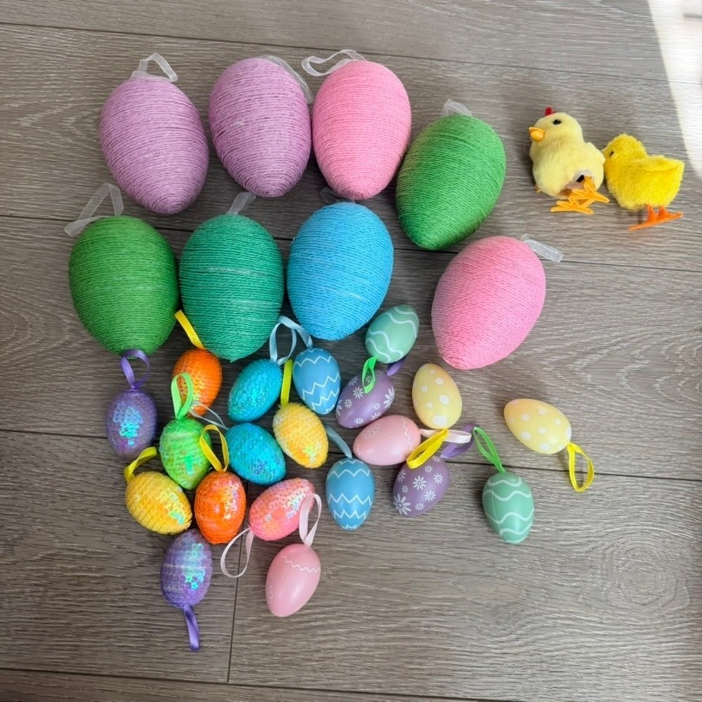 Easter Egg Decor Set Multicolor Twine Sequin Chicks